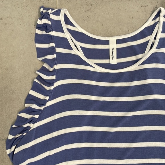 Ruffled racer back tank - Picture 2 of 4